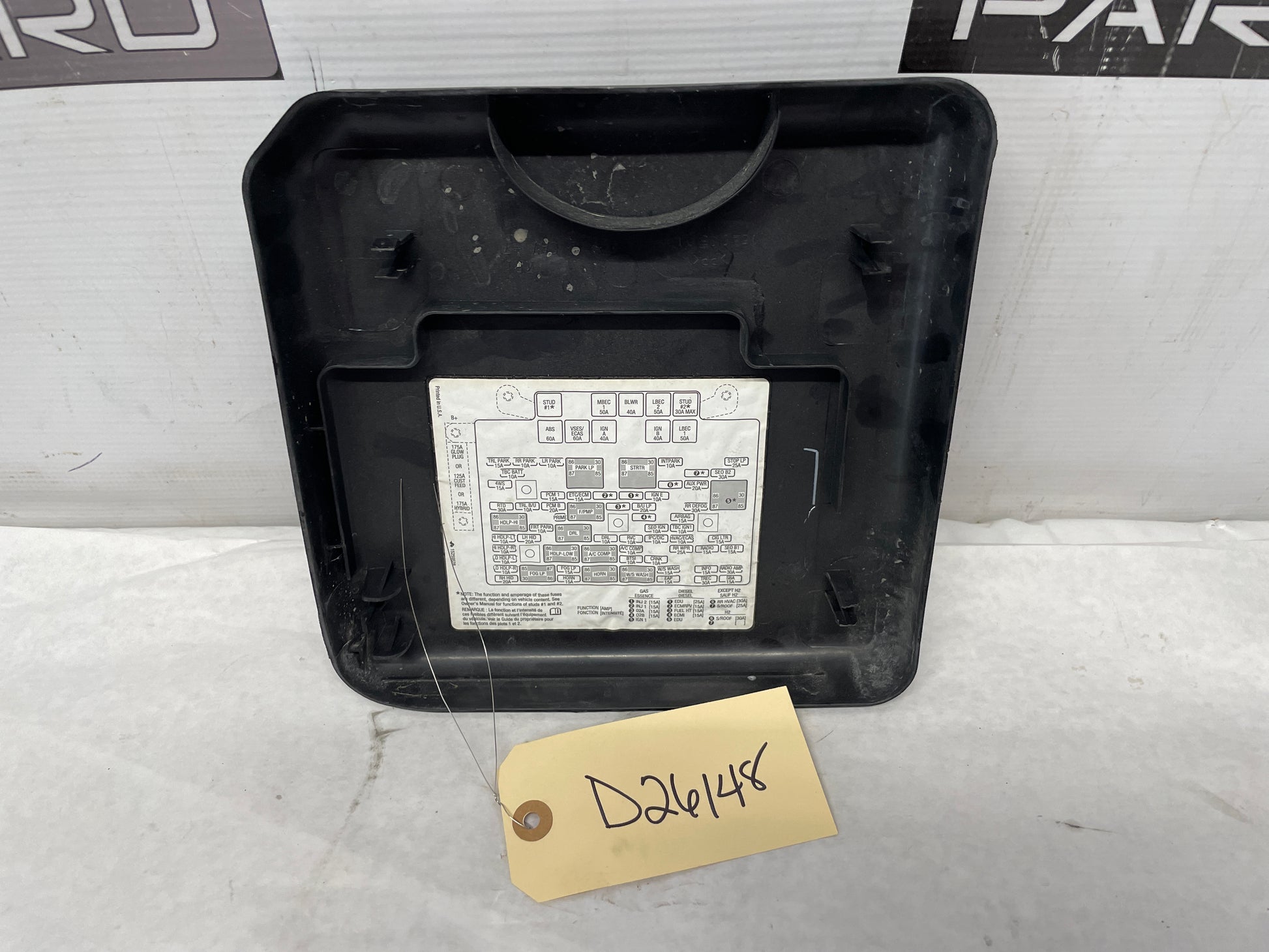 2005 Chevy Avalanche Engine Fuse Box Cover Lid OEM - Day's Parts Yard