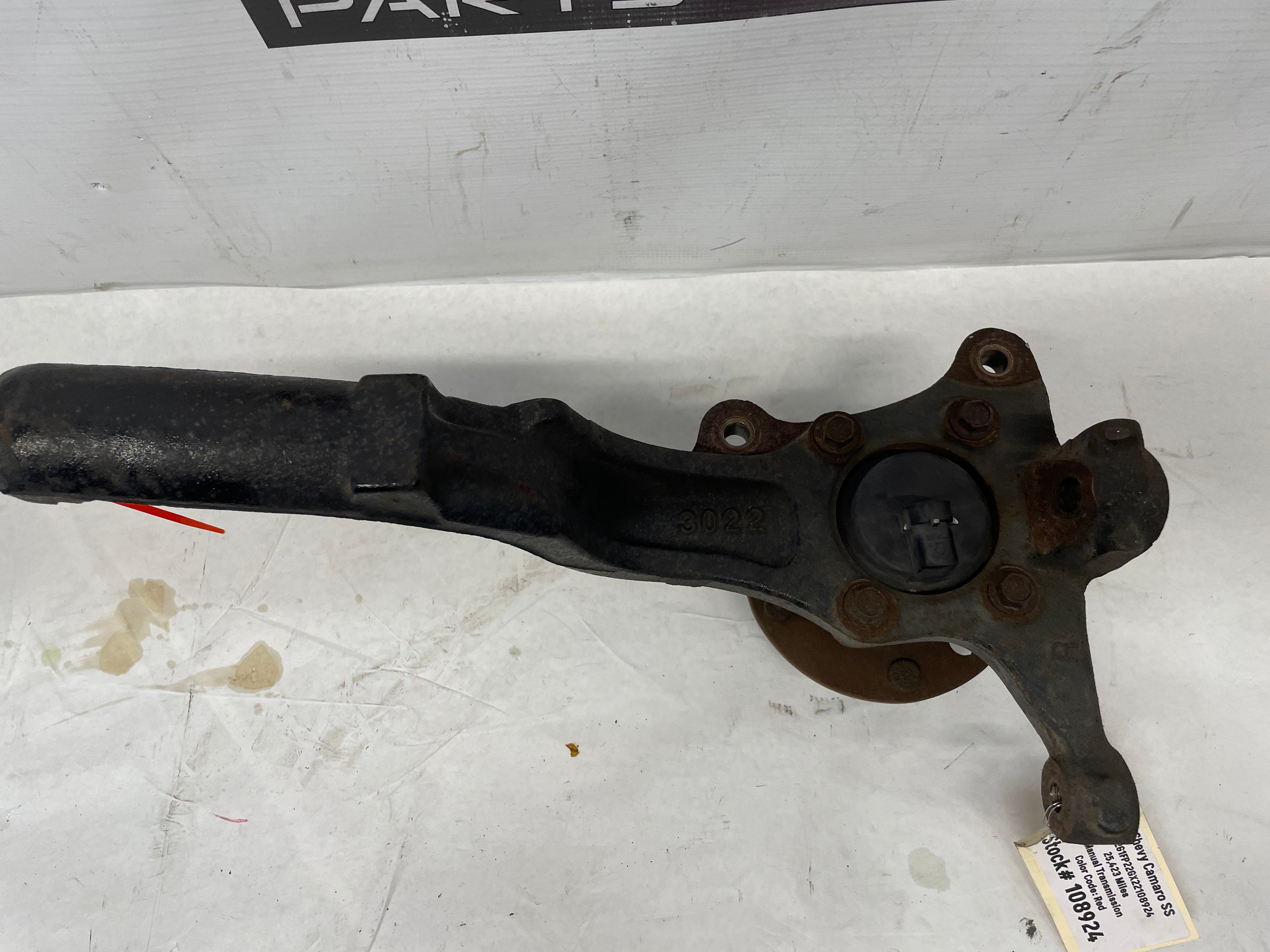 【予約販売】本 2002 Chevy Camaro SS RH Passenger Front Suspension Spindle スーツ・フォーマル・ドレス