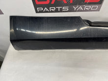 2015 Chevy Camaro SS RH Passenger Rocker Molding Panel  Black OEM