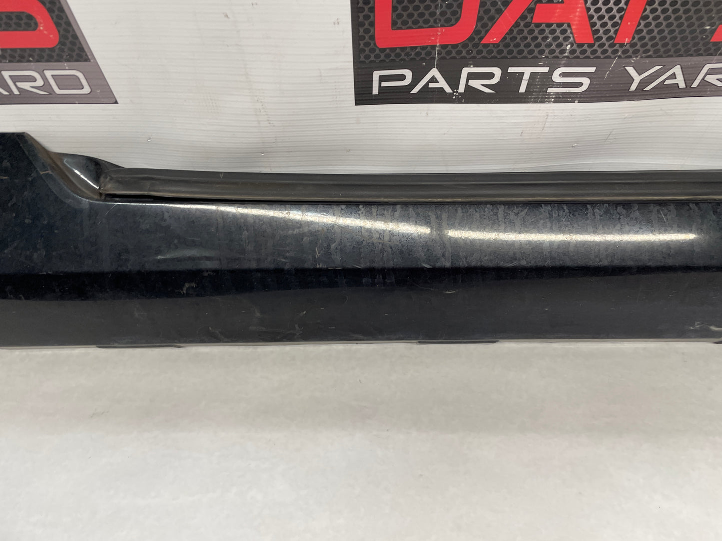 2015 Chevy Camaro SS RH Passenger Rocker Molding Panel  Black OEM