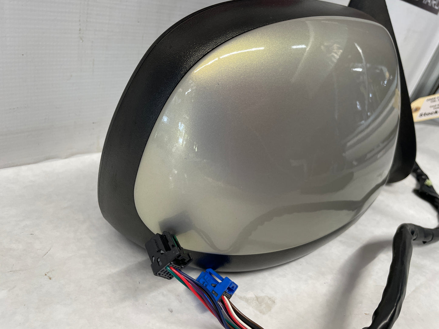 2005 Chevy Avalanche Power RH Passenger Exterior Mirror OEM - Day's Parts Yard