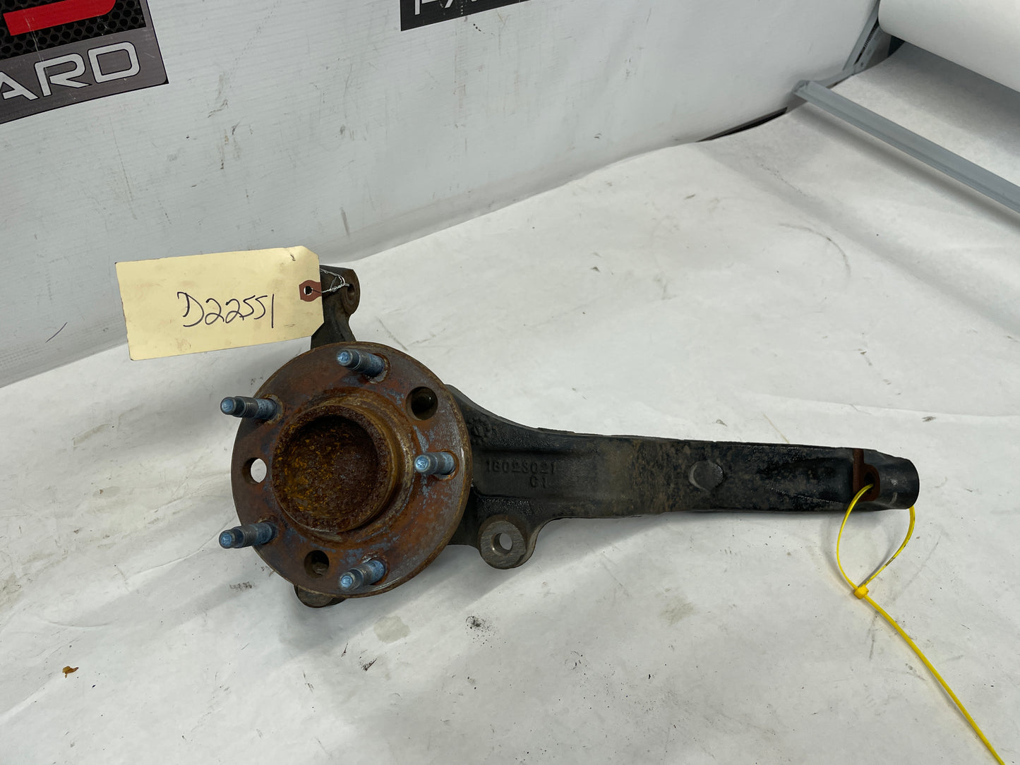 2002 Chevy Camaro SS LH Driver Front Spindle Knuckle Hub Wheel Bearing OEM - Day's Parts Yard