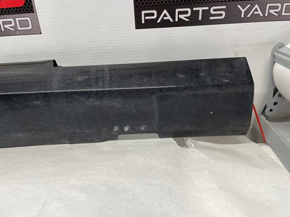 2015 Chevy Camaro SS RH Passenger Rocker Molding Panel  Black OEM