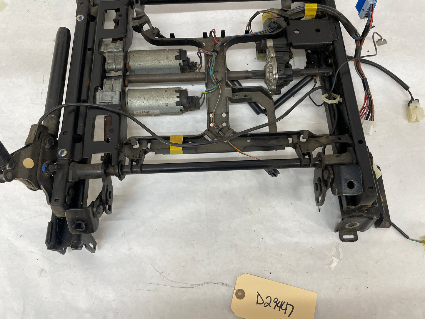 2006 Pontiac GTO RH Passenger Front Seat Track Electric Frame Adjuster Motor Assembly OEM