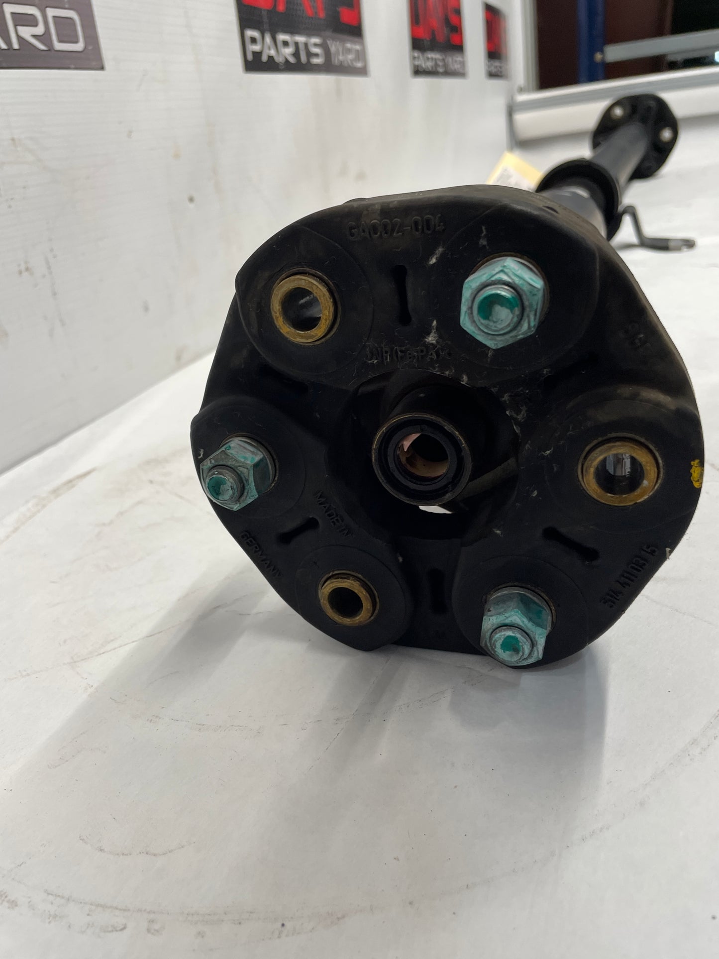 2010 Chevy Camaro SS Drive Propeller Shaft Driveshaft OEM - Day's Parts Yard