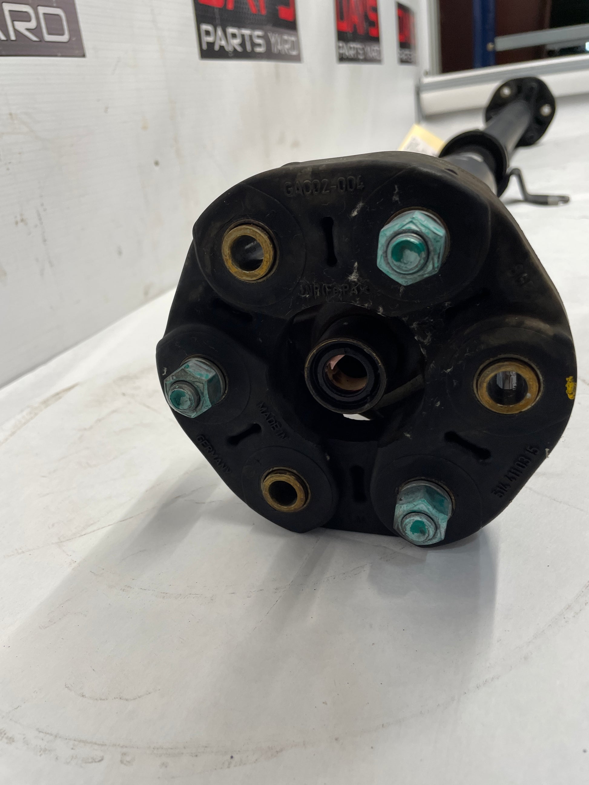 2010 Chevy Camaro SS Drive Propeller Shaft Driveshaft OEM - Day's Parts Yard