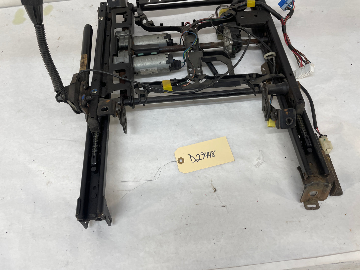 2006 Pontiac GTO RH Passenger Front Seat Track Electric Frame Adjuster Motor Assembly OEM