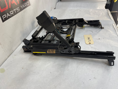 2006 Pontiac GTO RH Passenger Front Seat Track Electric Frame Adjuster Motor Assembly OEM