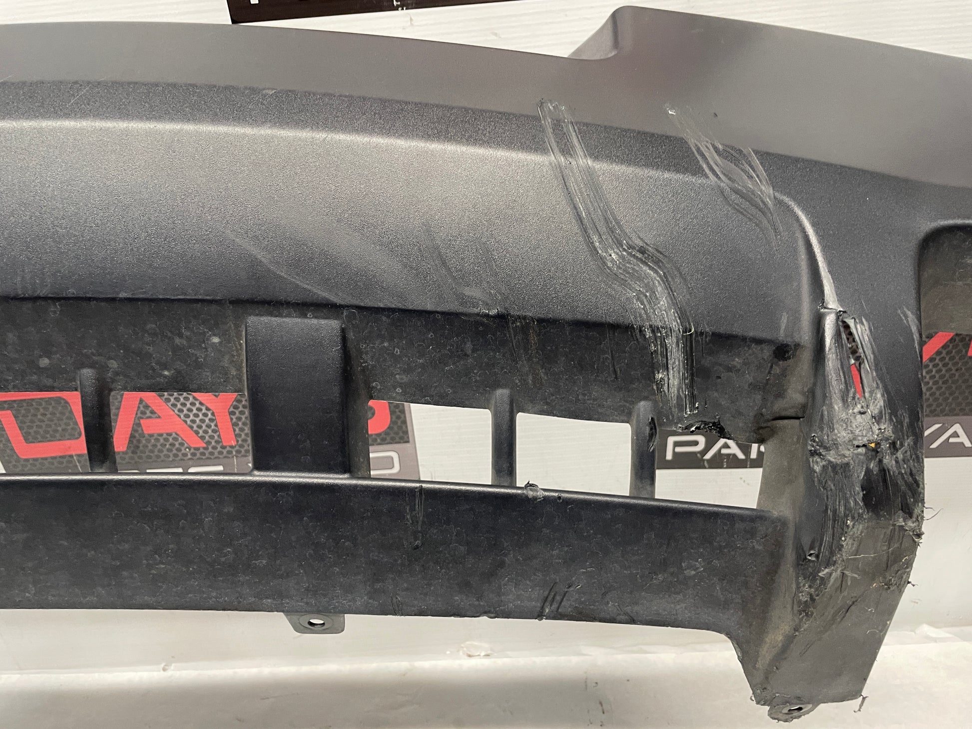 2015 Chevy Camaro SS Rear Bumper Diffuser Valence Cover OEM DAMAGED LOCAL PICK UP - Day's Parts Yard