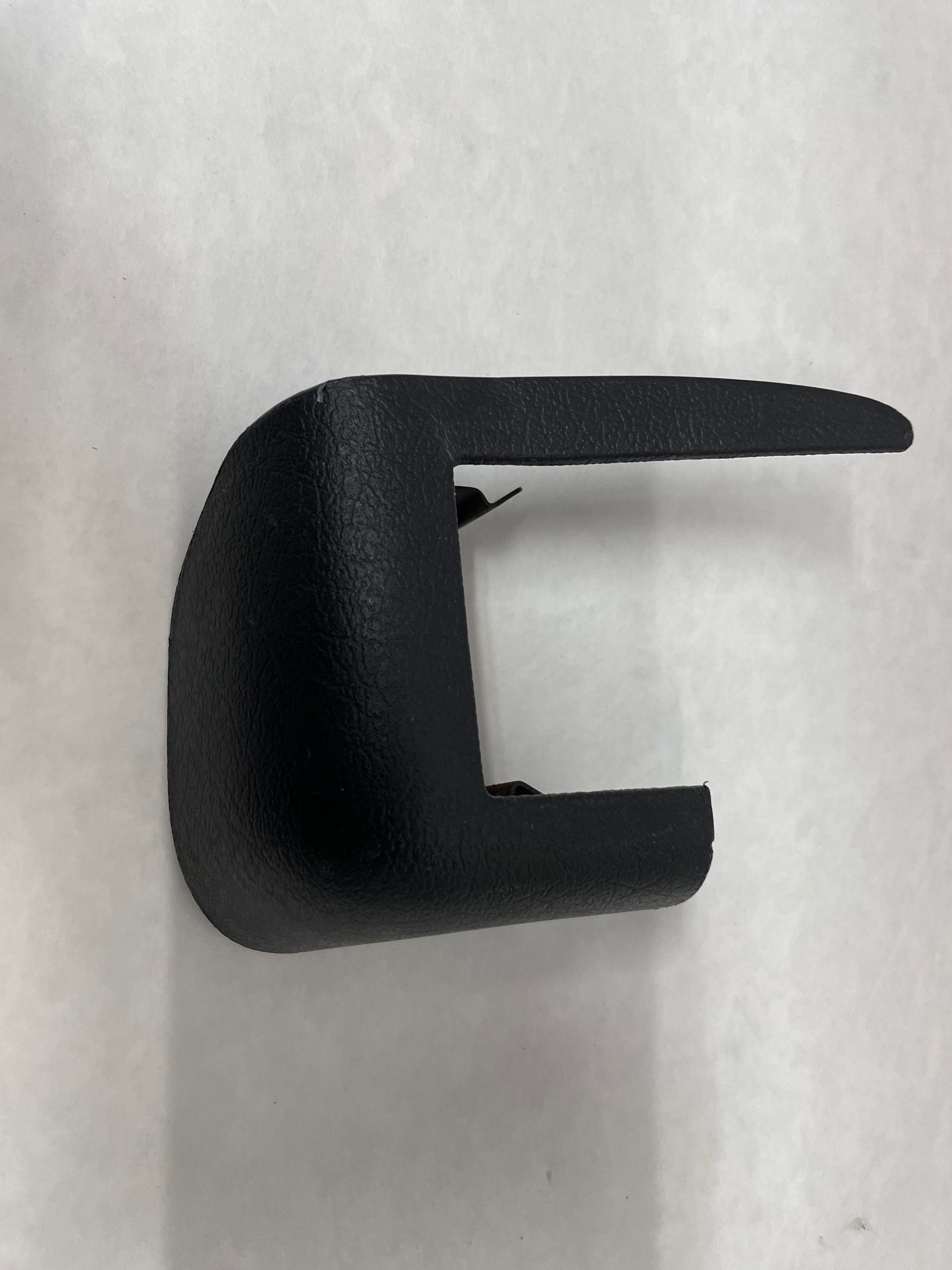 2004 Pontiac GTO RH Passenger 4pc Seat Rail Frame Trim Cover Set OEM - Day's Parts Yard