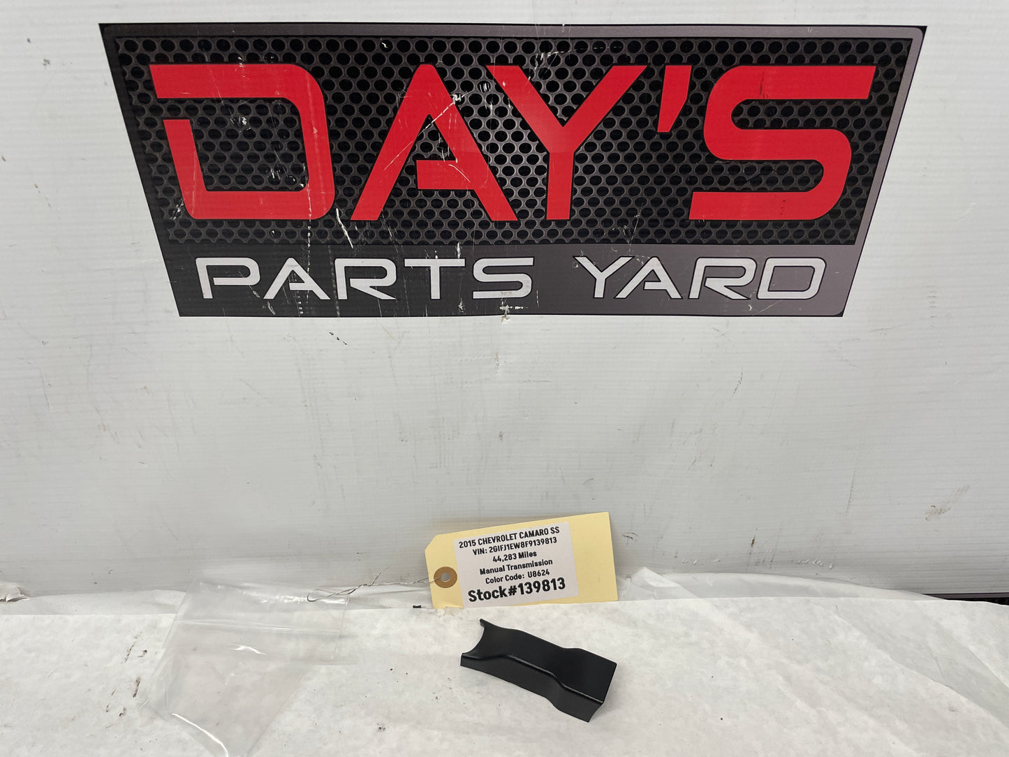 2015 Chevy Camaro SS Rearview Rear View Mirror Harness Inside Cover OEM - Day's Parts Yard