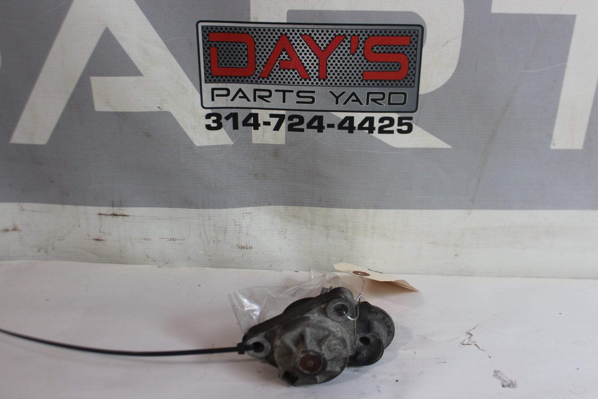 2009 Pontiac G8 GT Drive Belt Tensioner Pully OEM - Day's Parts Yard