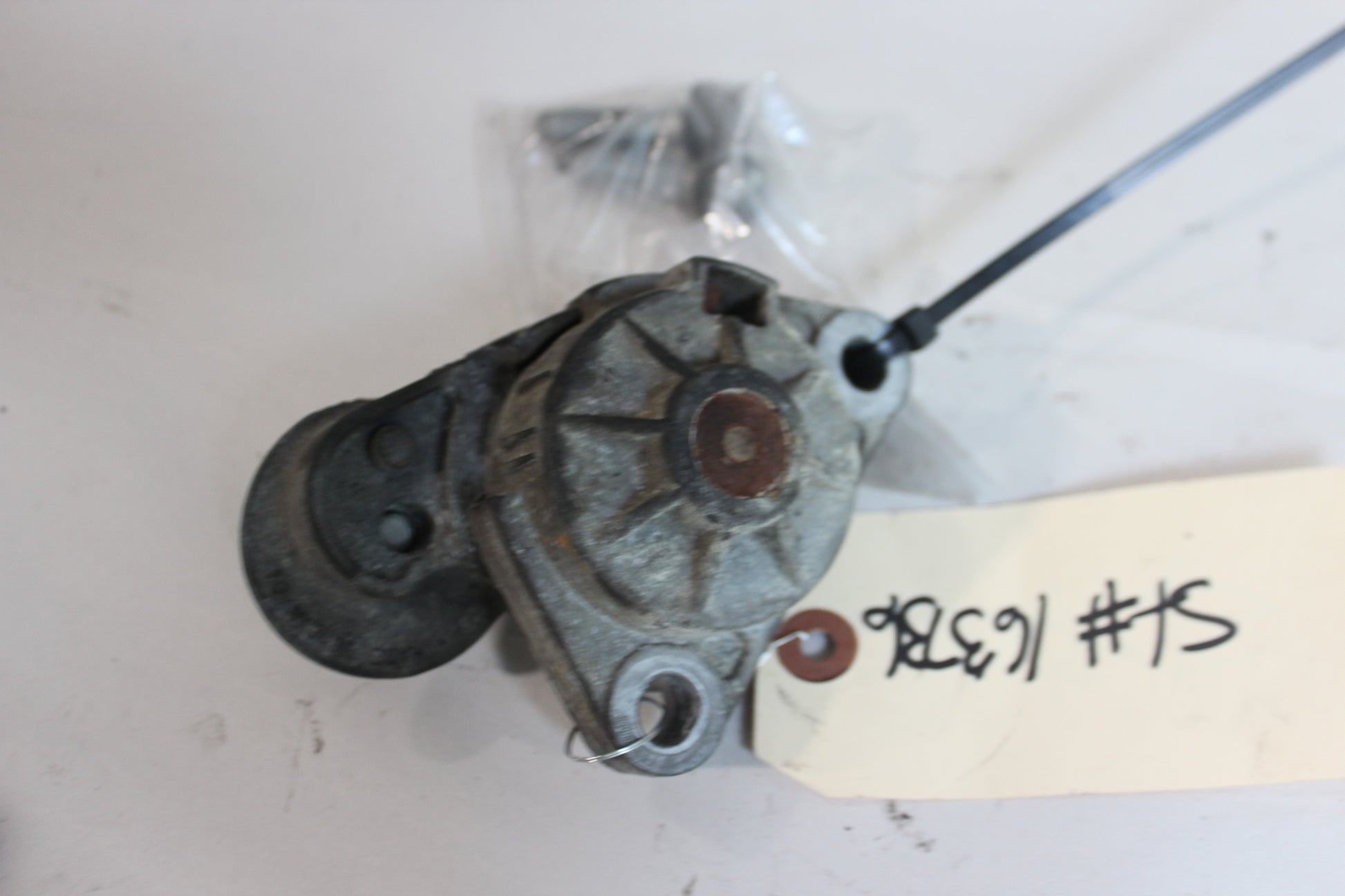 2009 Pontiac G8 GT Drive Belt Tensioner Pully OEM - Day's Parts Yard