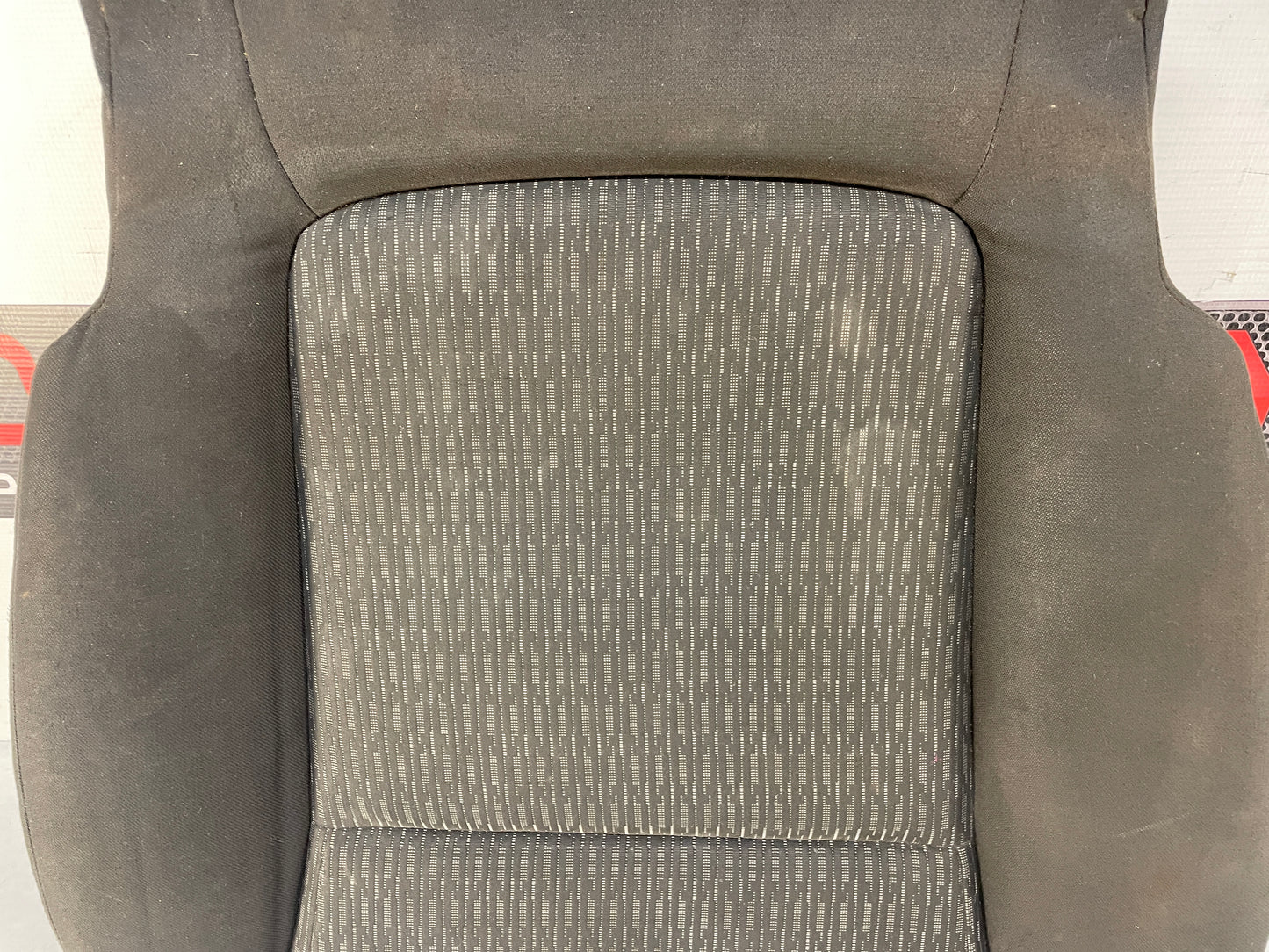 2014 Chevy Caprice PPV RH Passenger Front Lower Cushion OEM - Day's Parts Yard