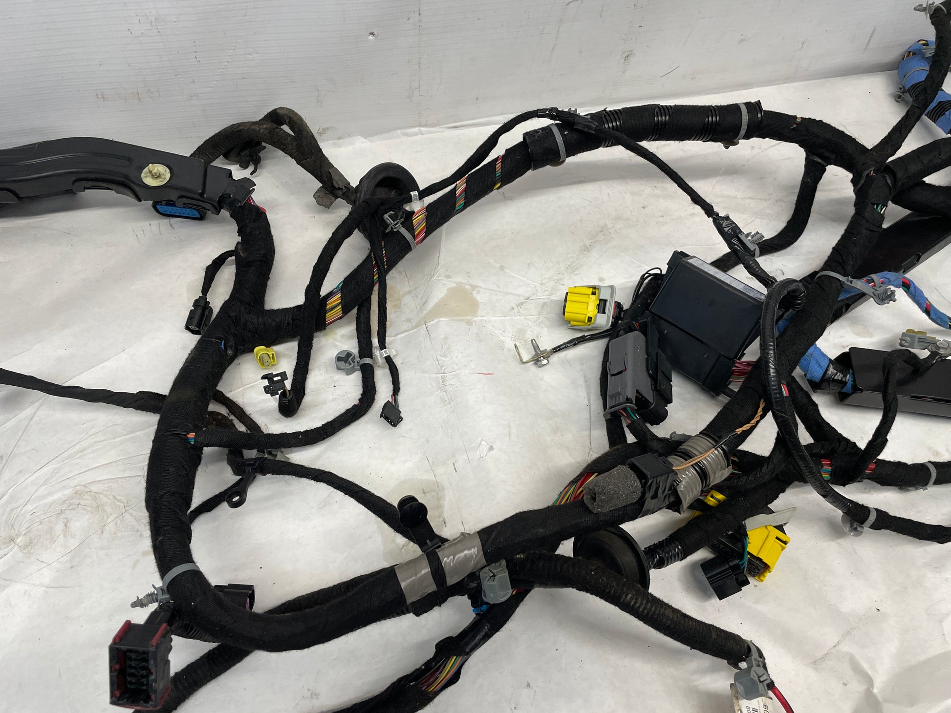 2014 Chevy Camaro SS 1LE Body Chassis Wire Wiring Harness OEM - Day's Parts Yard