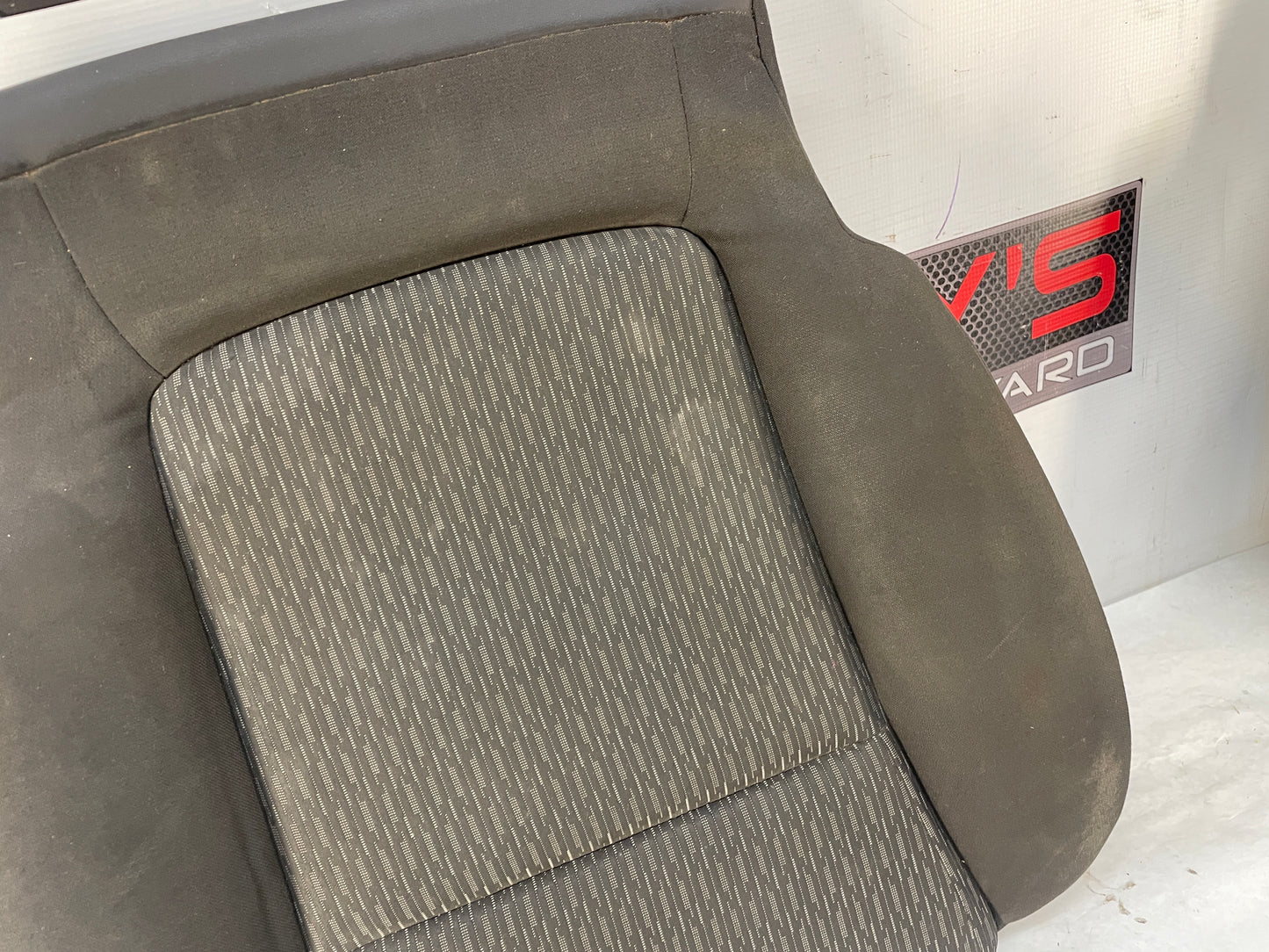 2014 Chevy Caprice PPV RH Passenger Front Lower Cushion OEM - Day's Parts Yard