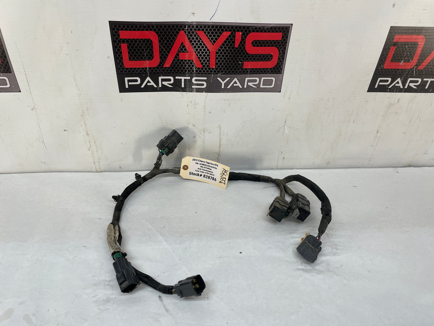 2013 Chevy Caprice PPV Engine Cooling Fan Motor Wire Wiring Harness OEM - Day's Parts Yard