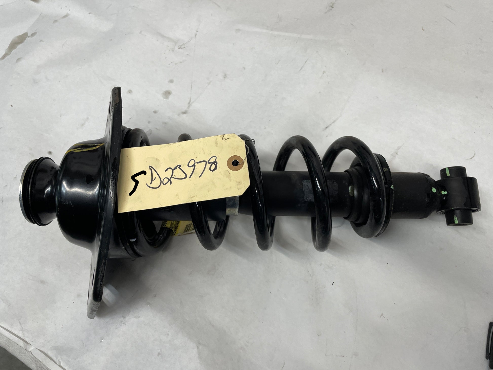 2010 Chevy Camaro SS LH Driver Rear Suspension Shock Strut Absorber OEM - Day's Parts Yard