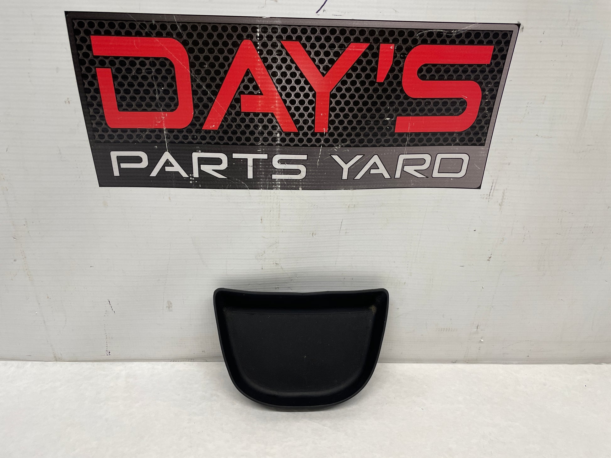 2004 Pontiac GTO Center Console Upper Top Rubber Insert OEM - Day's Parts Yard