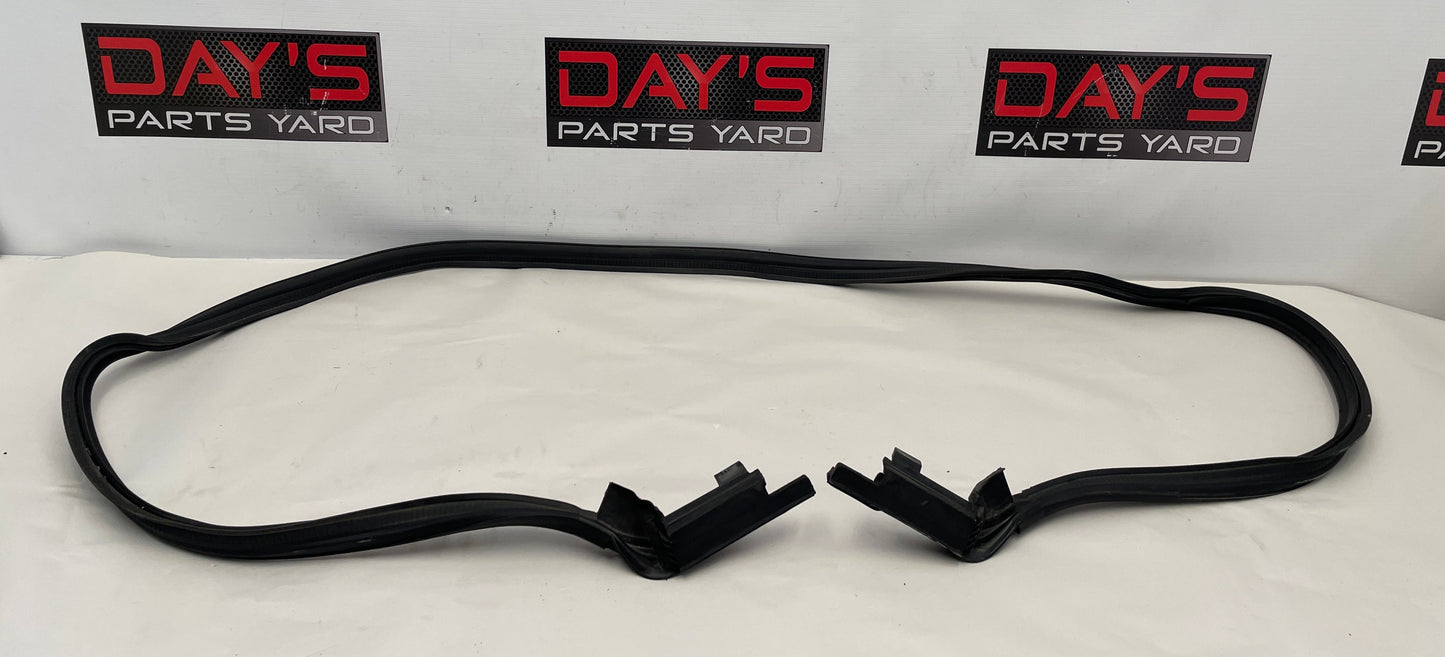 2018 Chevy Camaro ZL1 Convertible LH Driver Weather Strip Rubber Seal OEM - Day's Parts Yard