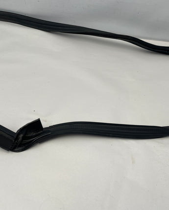 2018 Chevy Camaro ZL1 Convertible LH Driver Weather Strip Rubber Seal OEM