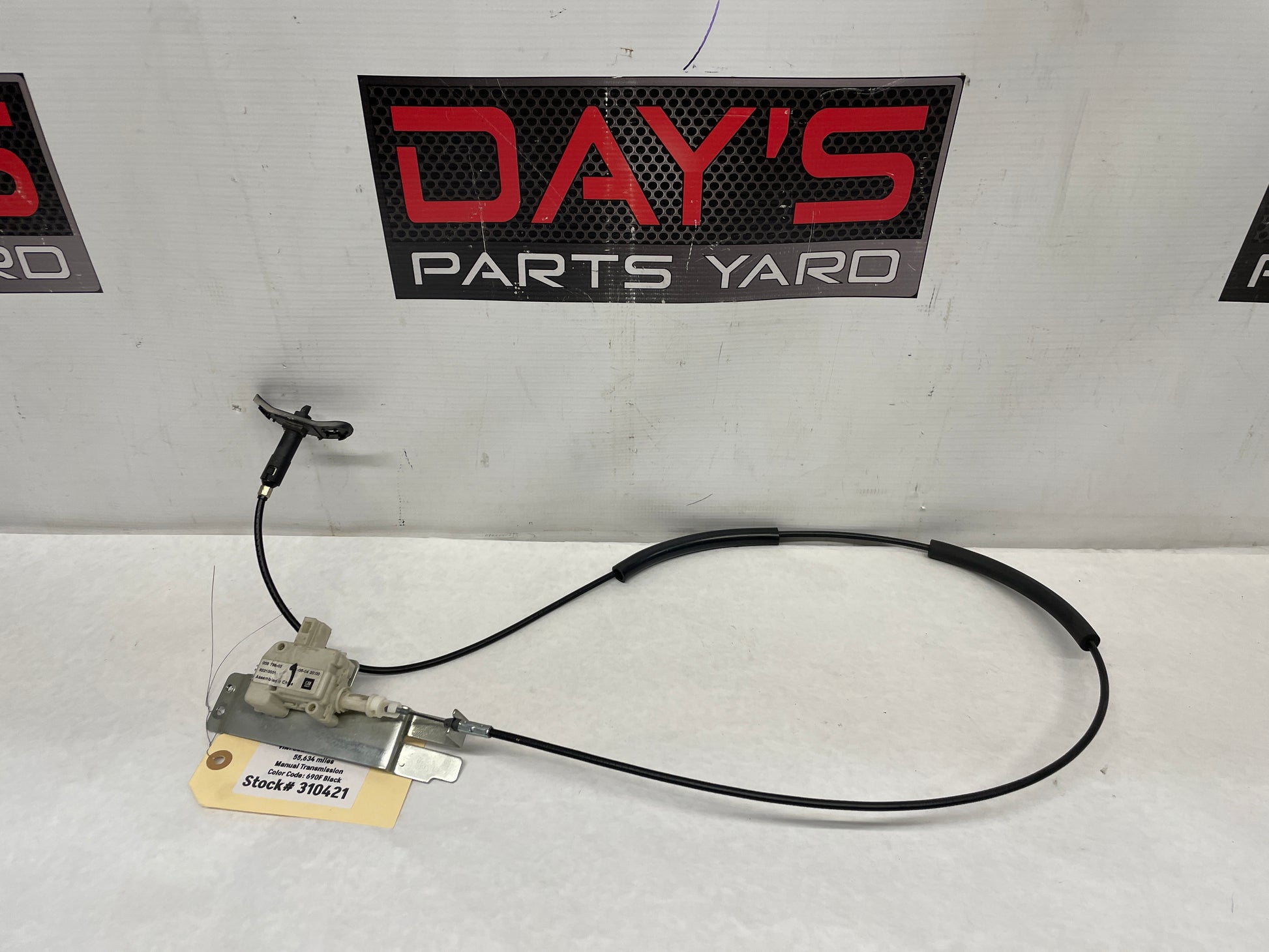 2004 Pontiac GTO Fuel Gas Door Lock Actuator w/ Cable  OEM - Day's Parts Yard