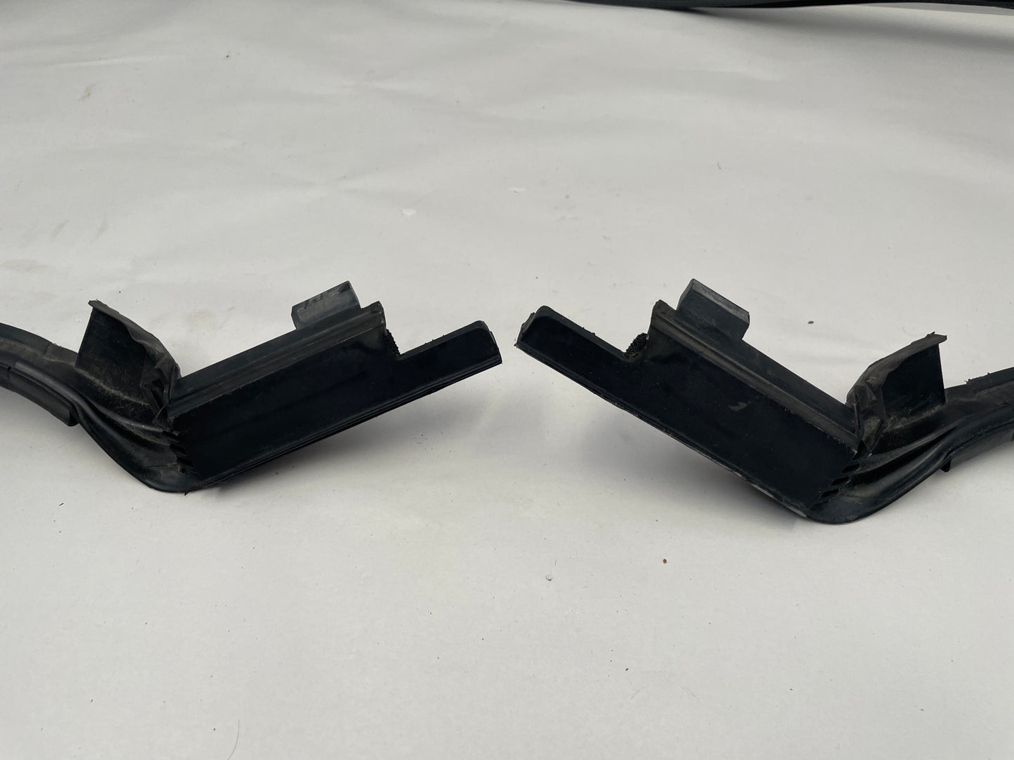 2018 Chevy Camaro ZL1 Convertible LH Driver Weather Strip Rubber Seal OEM - Day's Parts Yard