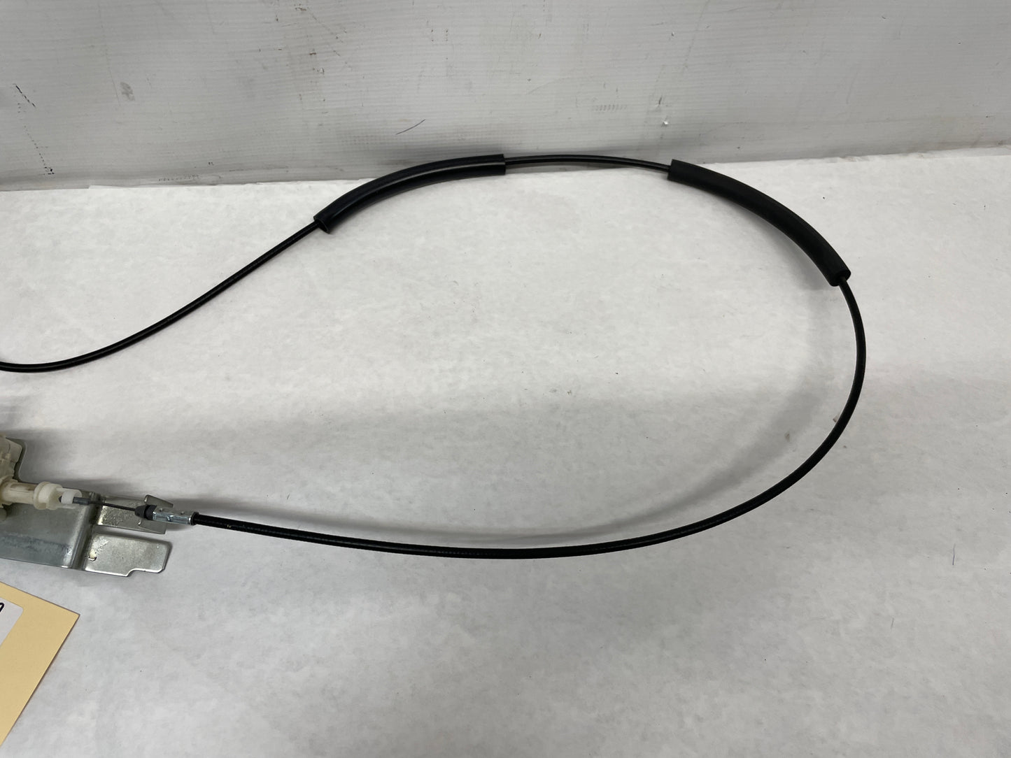 2004 Pontiac GTO Fuel Gas Door Lock Actuator w/ Cable  OEM - Day's Parts Yard