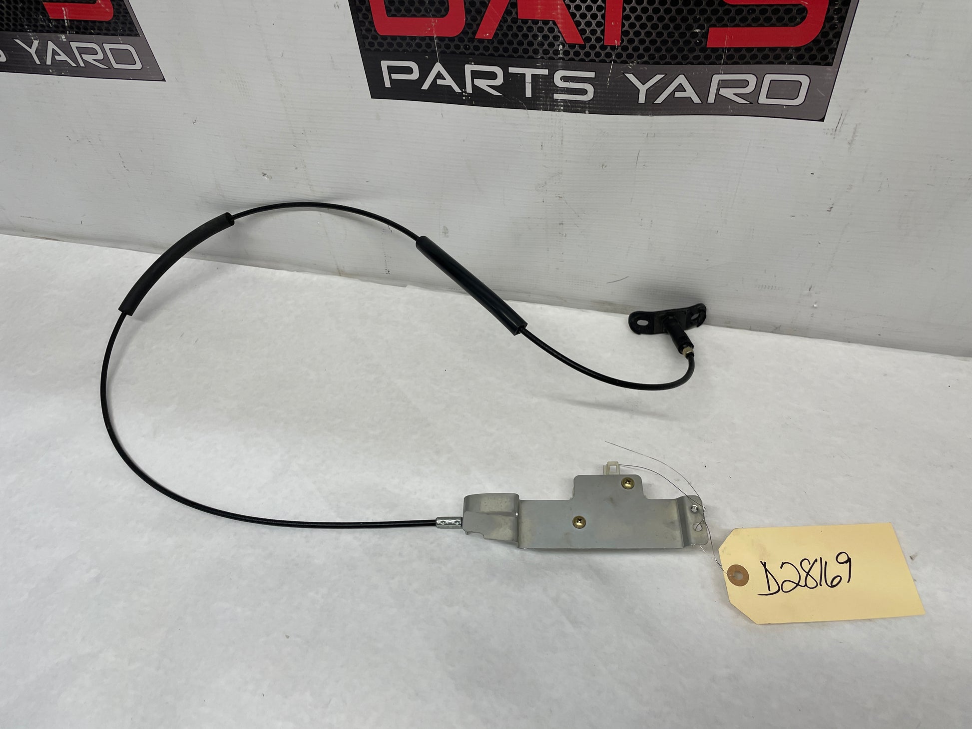 2004 Pontiac GTO Fuel Gas Door Lock Actuator w/ Cable  OEM - Day's Parts Yard