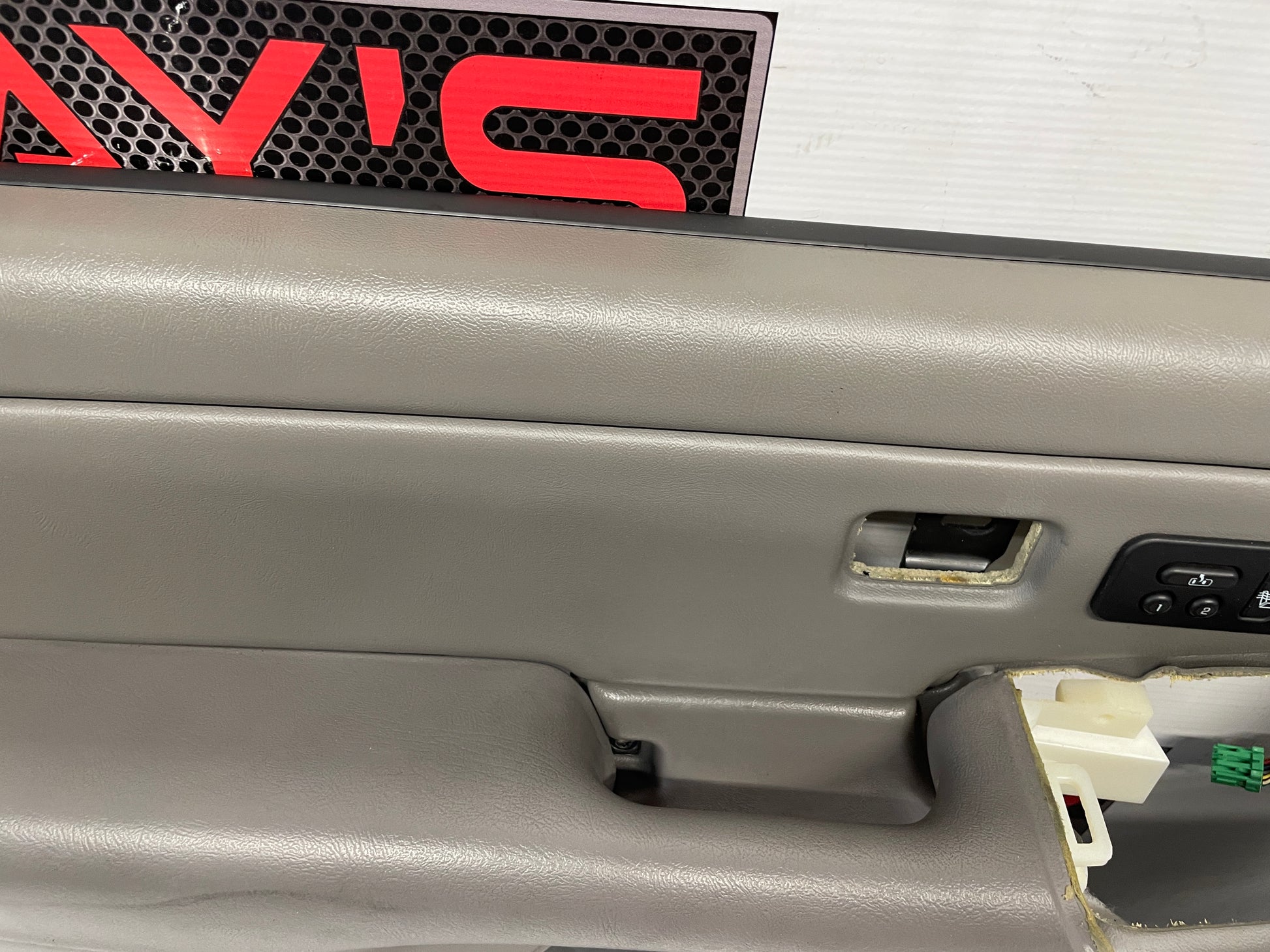 2005 Chevy Avalanche Front LH Driver Door Panel OEM - Day's Parts Yard