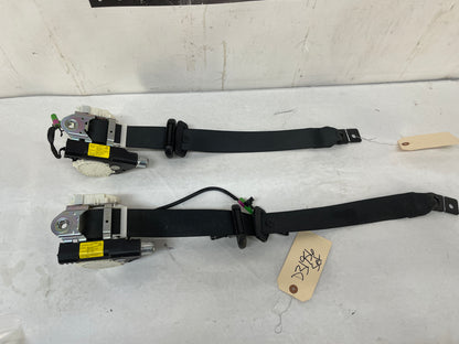 2013 Chevy Caprice PPV RH & LH Front Seat Belt Seatbelt Retractor Pre Tensioner OEM - Day's Parts Yard