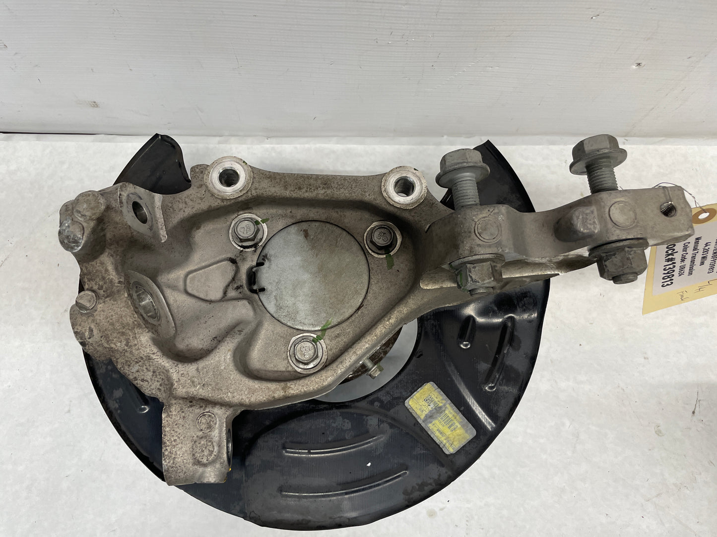 2015 Chevy Camaro SS Front LH Driver Spindle Knuckle Hub Assembly OEM - Day's Parts Yard