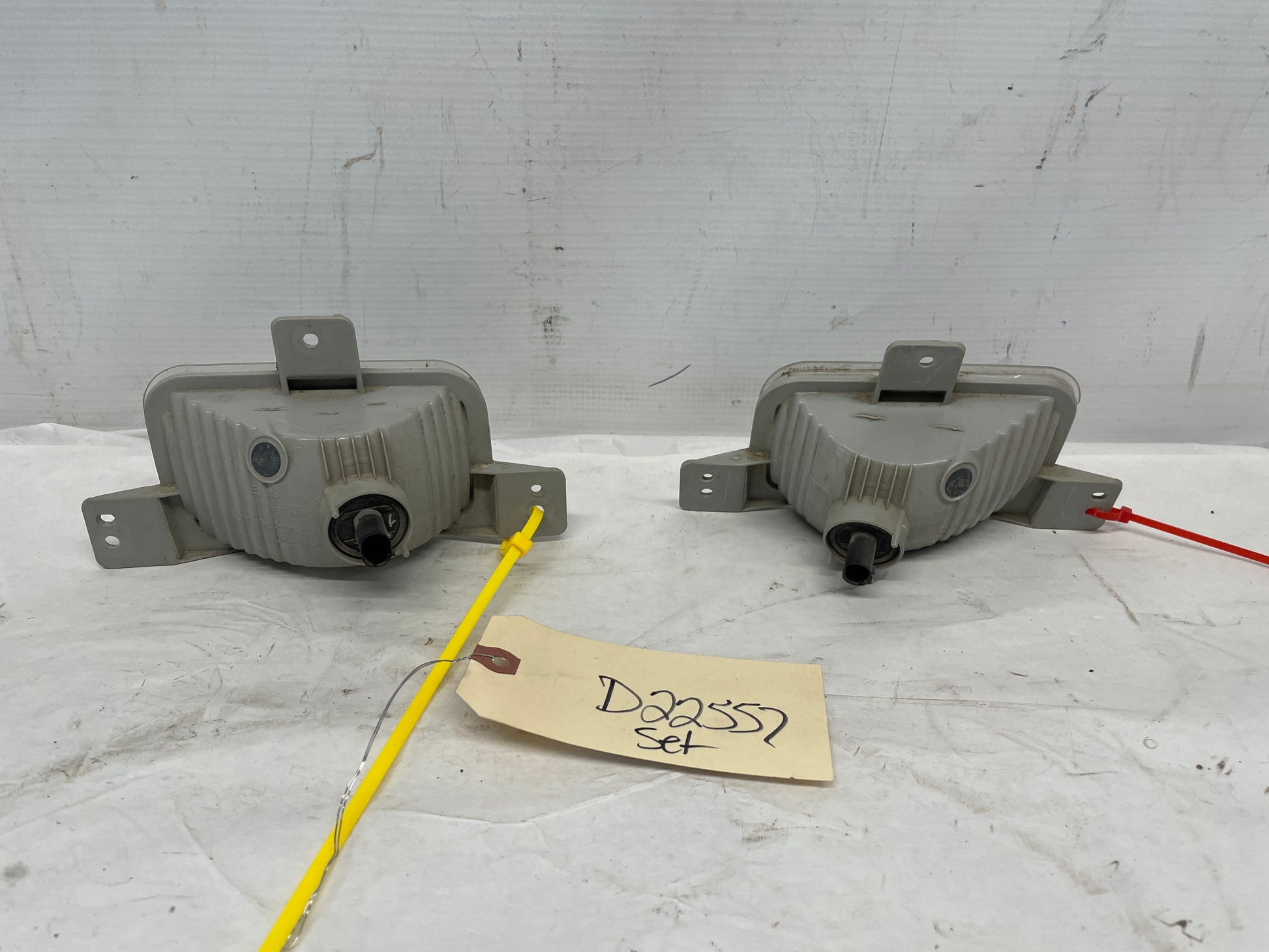 2012 Chevy Camaro SS RH & LH Reverse Back Up Light Lamp OEM - Day's Parts Yard