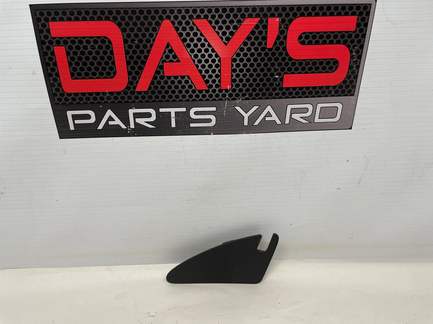 2015 Chevy SS Sedan LH Driver Interior Mirror Cover Trim OEM - Day's Parts Yard