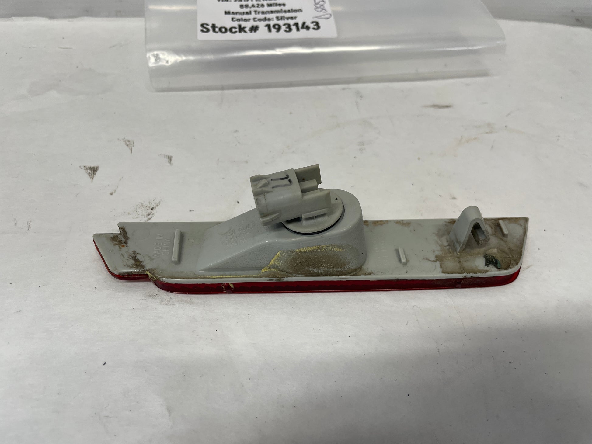 2012 Chevy Camaro SS LH Driver Rear Bumper Side Marker Light Lamp Reflector OEM - Day's Parts Yard