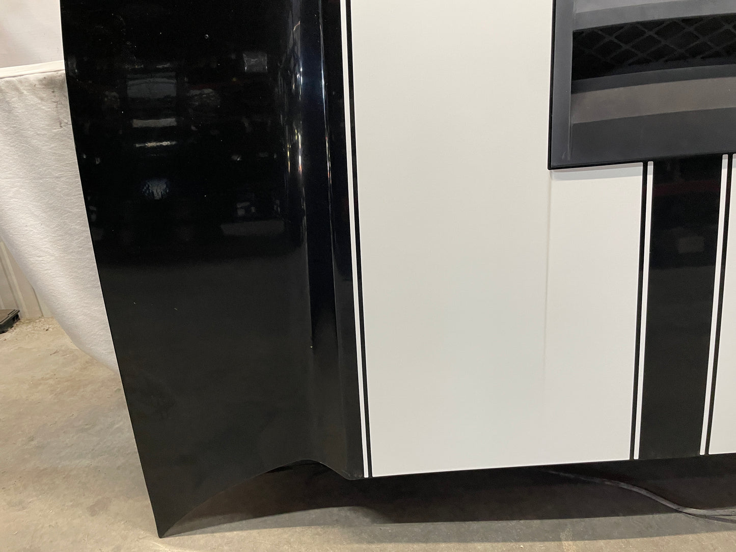 2015 Chevy Camaro SS Hood w/ Scoop Vent Insert Black OEM