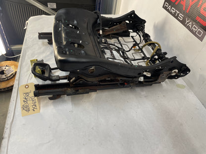 2014 Chevy Caprice PPV RH Passenger  Front Seat Track Electric Frame Adjuster Motor Assembly OEM - Day's Parts Yard