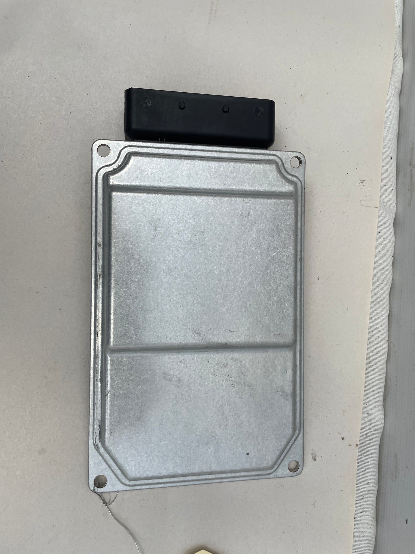 2016 Chevy SS Sedan Electronic Suspension Control Module OEM - Day's Parts Yard
