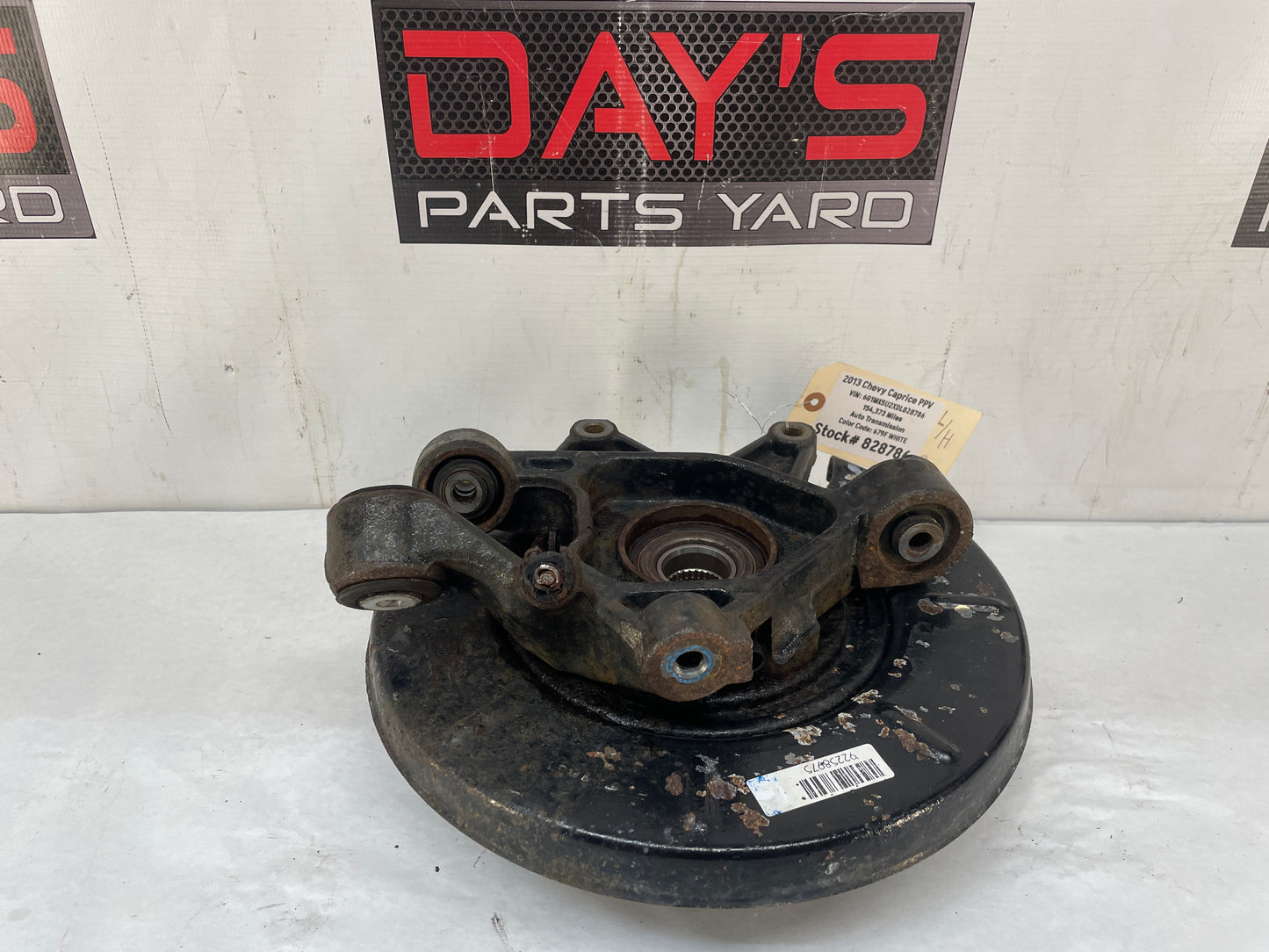 2013 Chevy Caprice PPV LH Driver Rear Suspension Spindle Hub Knuckle Wheel Bearing OEM - Day's Parts Yard