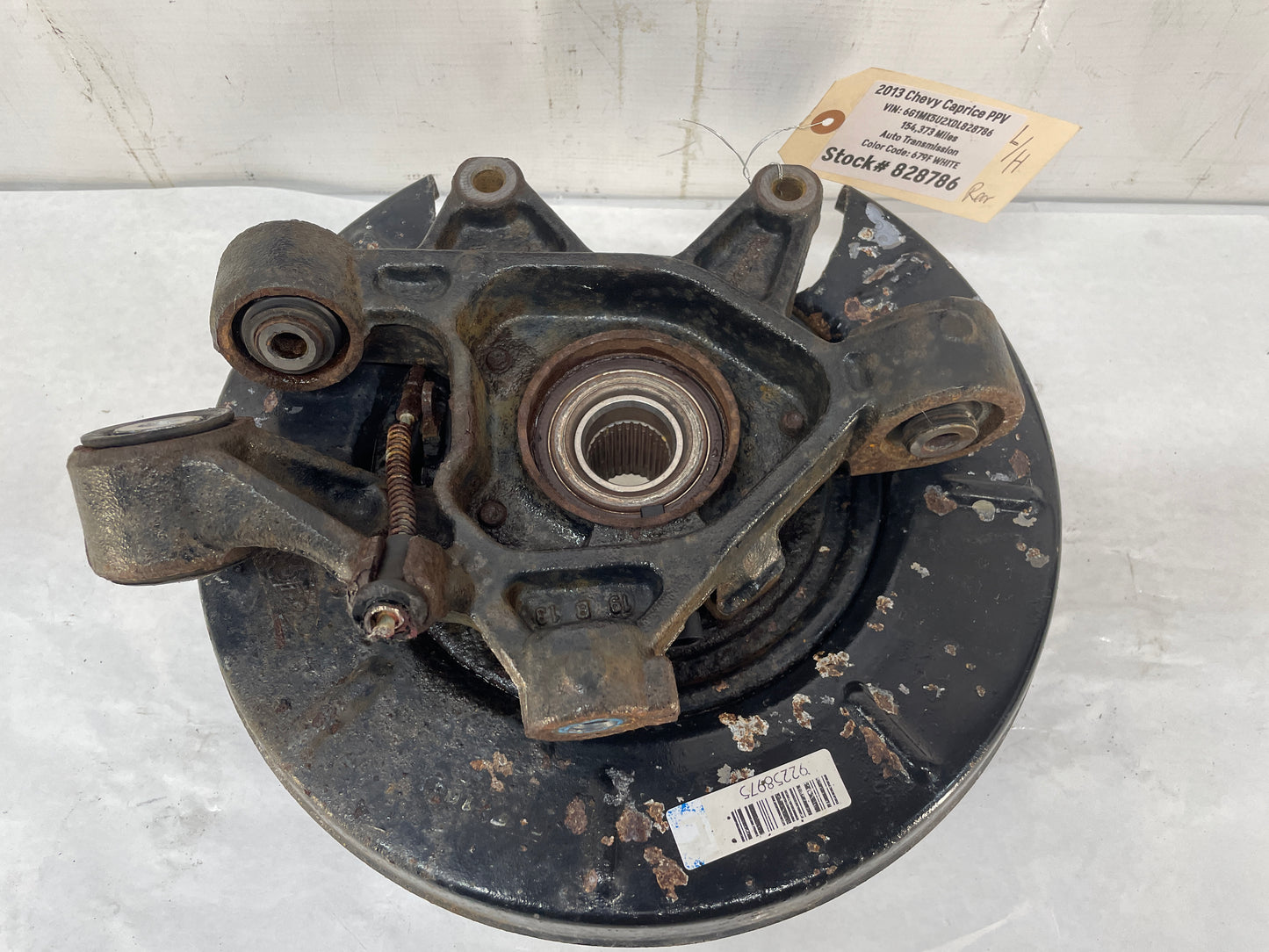 2013 Chevy Caprice PPV LH Driver Rear Suspension Spindle Hub Knuckle Wheel Bearing OEM - Day's Parts Yard