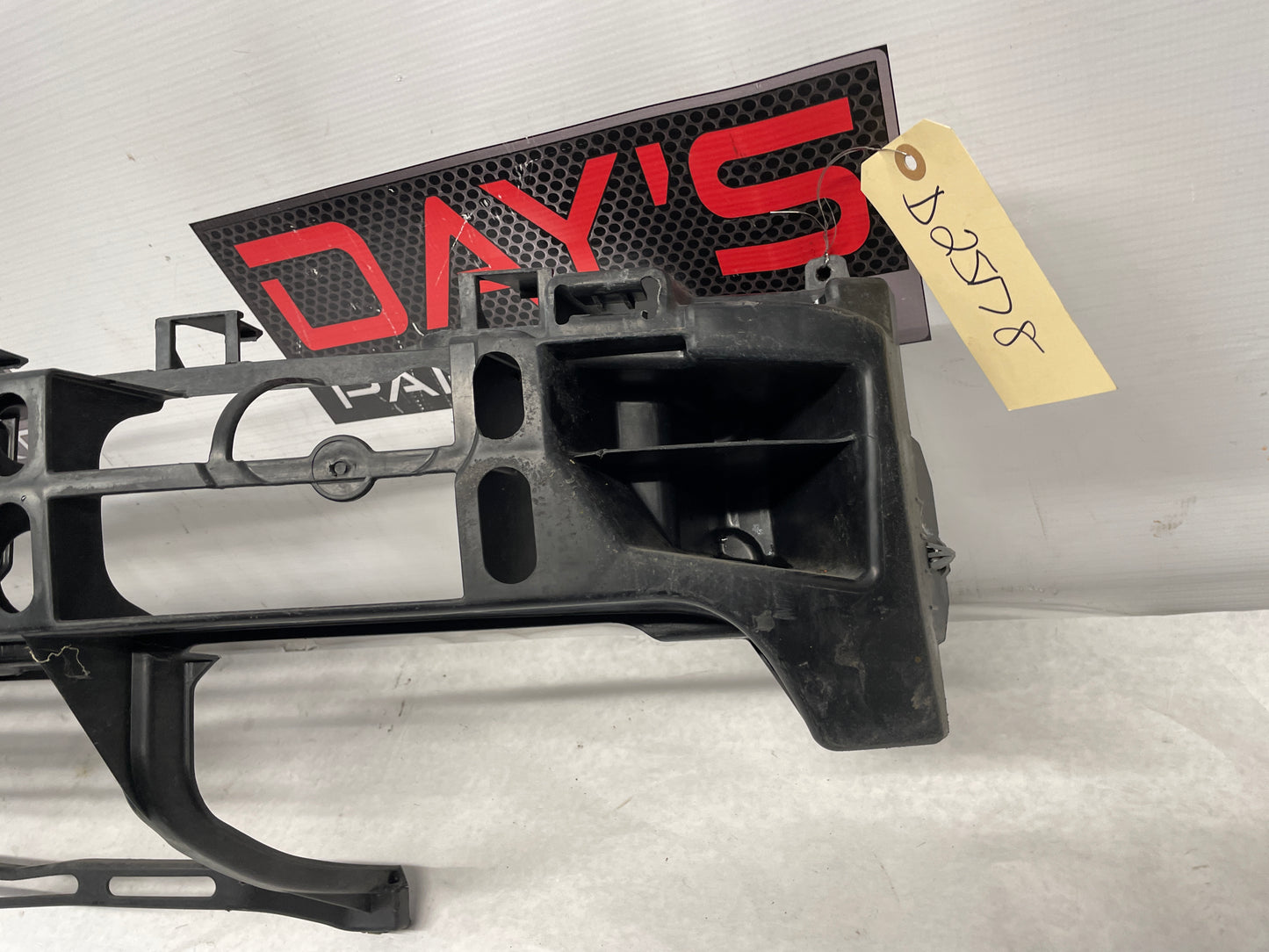 2015 Chevy Camaro SS Rear Bumper Impact Absorber OEM - Day's Parts Yard