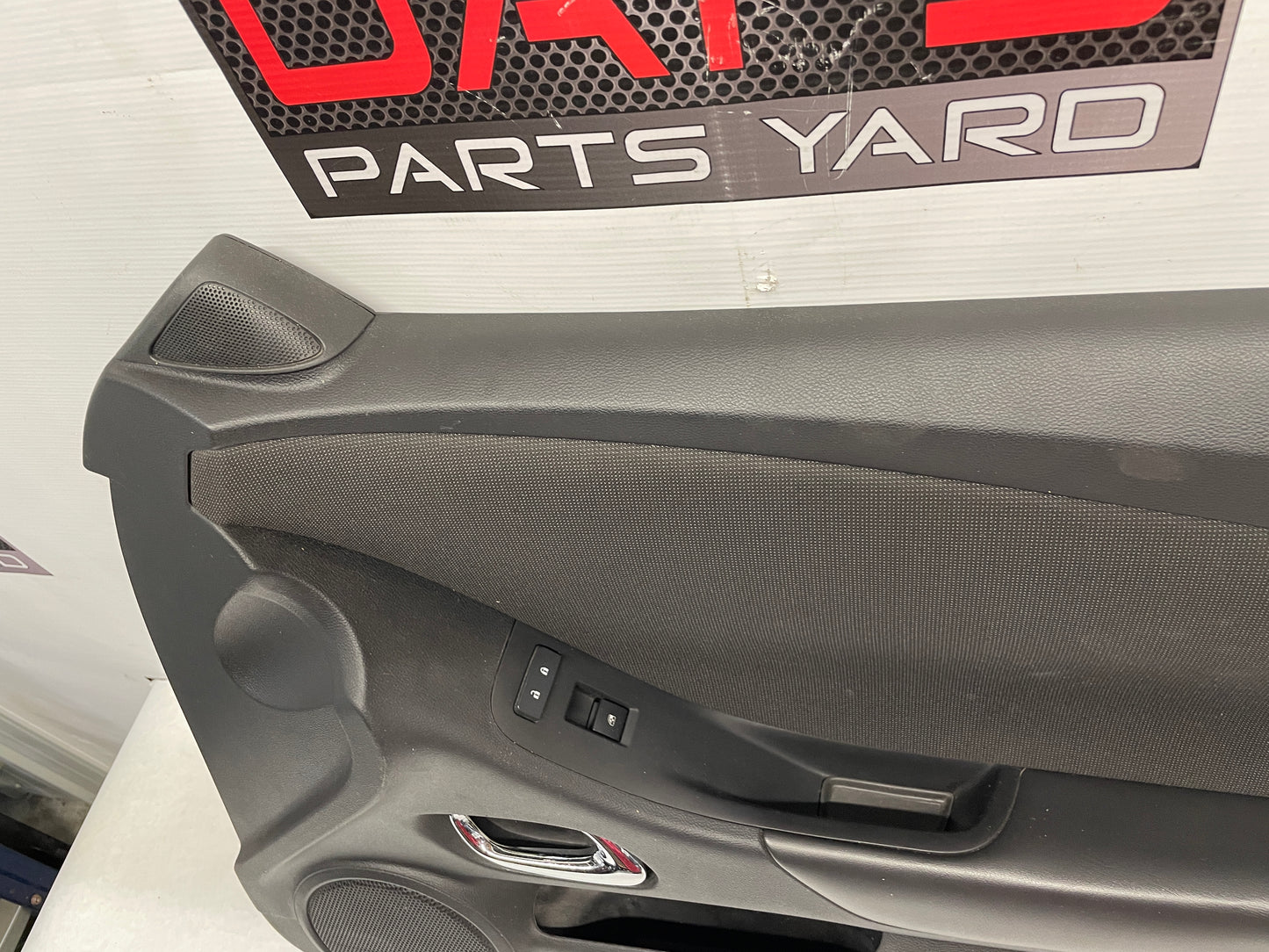2015 Chevy Camaro SS Hood w/ Scoop Vent Insert Black OEM