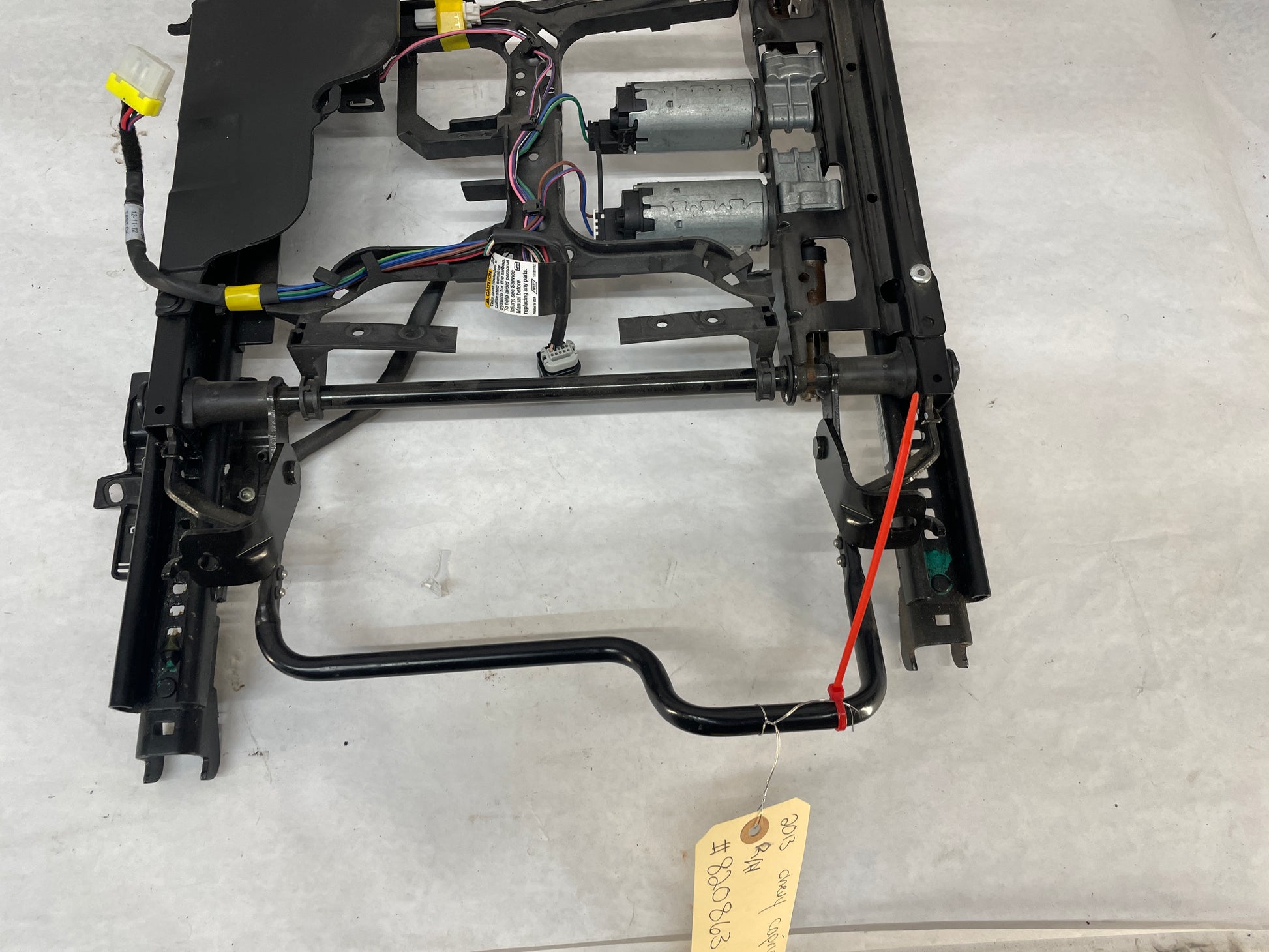 2013 Chevy Caprice RH Passenger Seat Track Rail OEM - Day's Parts Yard