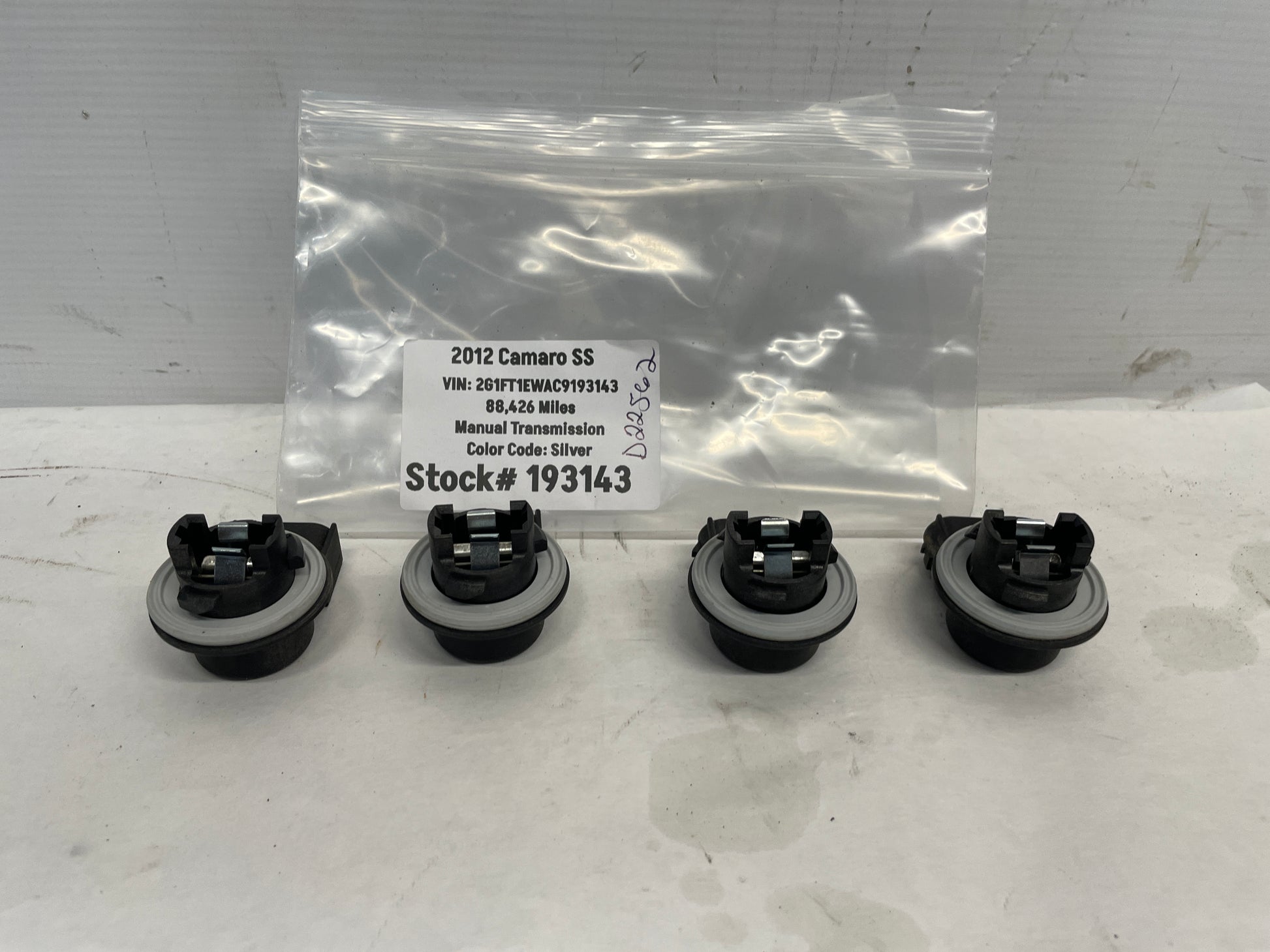 2012 Chevy Camaro SS Taillight Tail Light Lamp Sockets Set 4 OEM - Day's Parts Yard