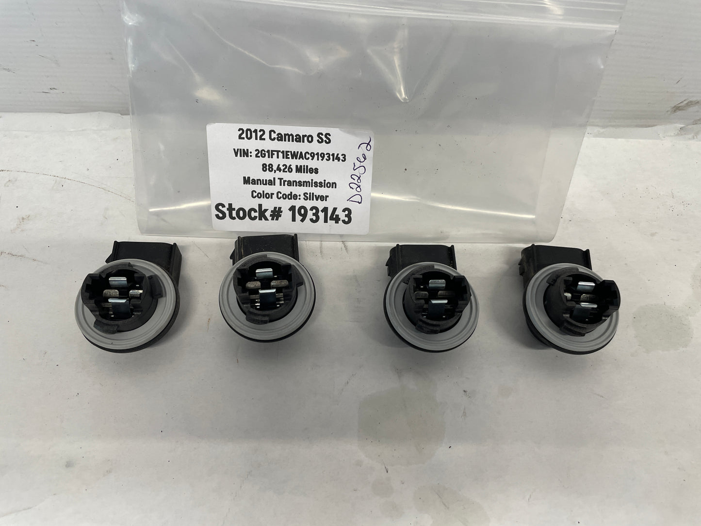 2012 Chevy Camaro SS Taillight Tail Light Lamp Sockets Set 4 OEM - Day's Parts Yard