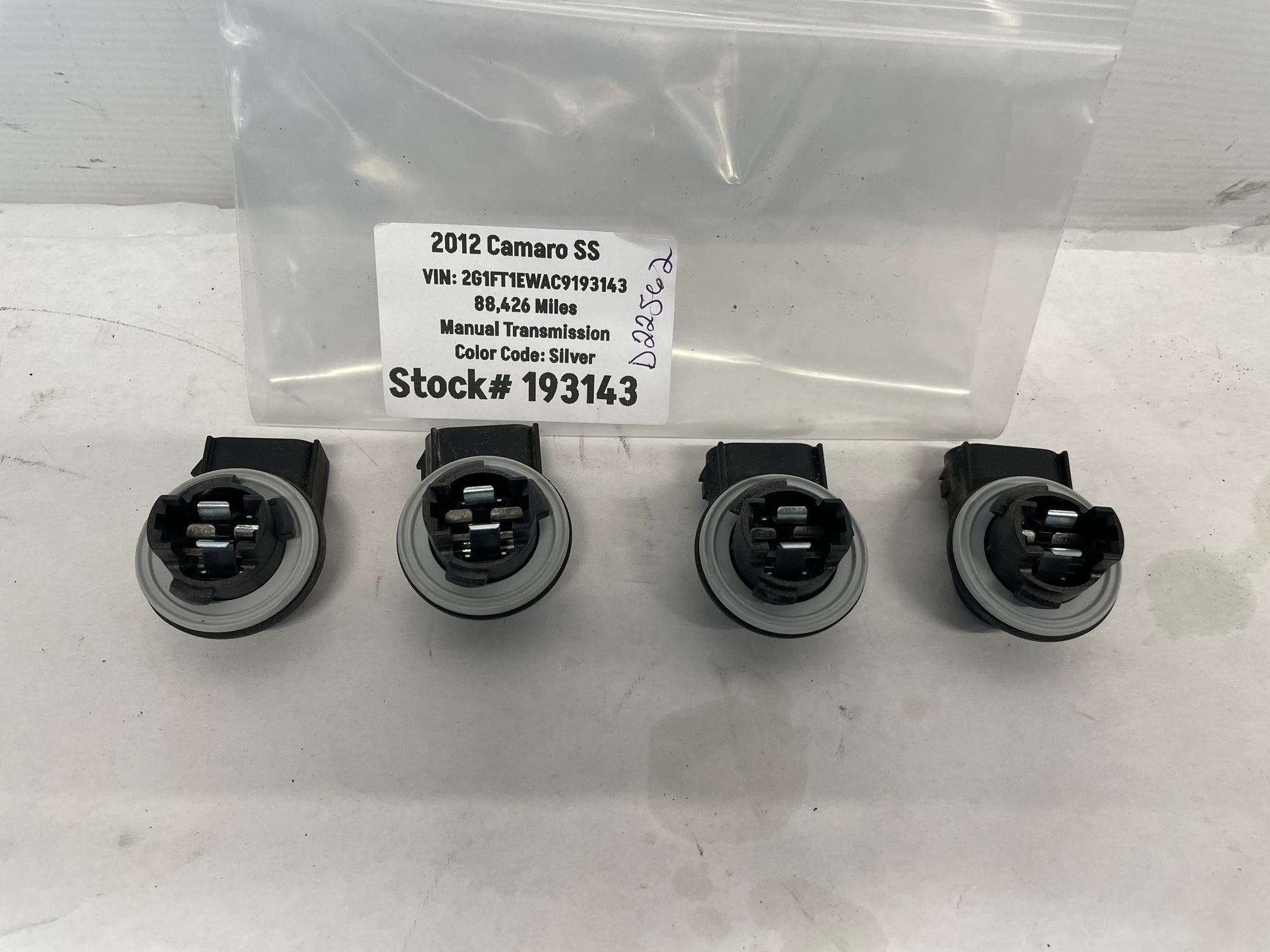 2012 Chevy Camaro SS Taillight Tail Light Lamp Sockets Set 4 OEM - Day's Parts Yard