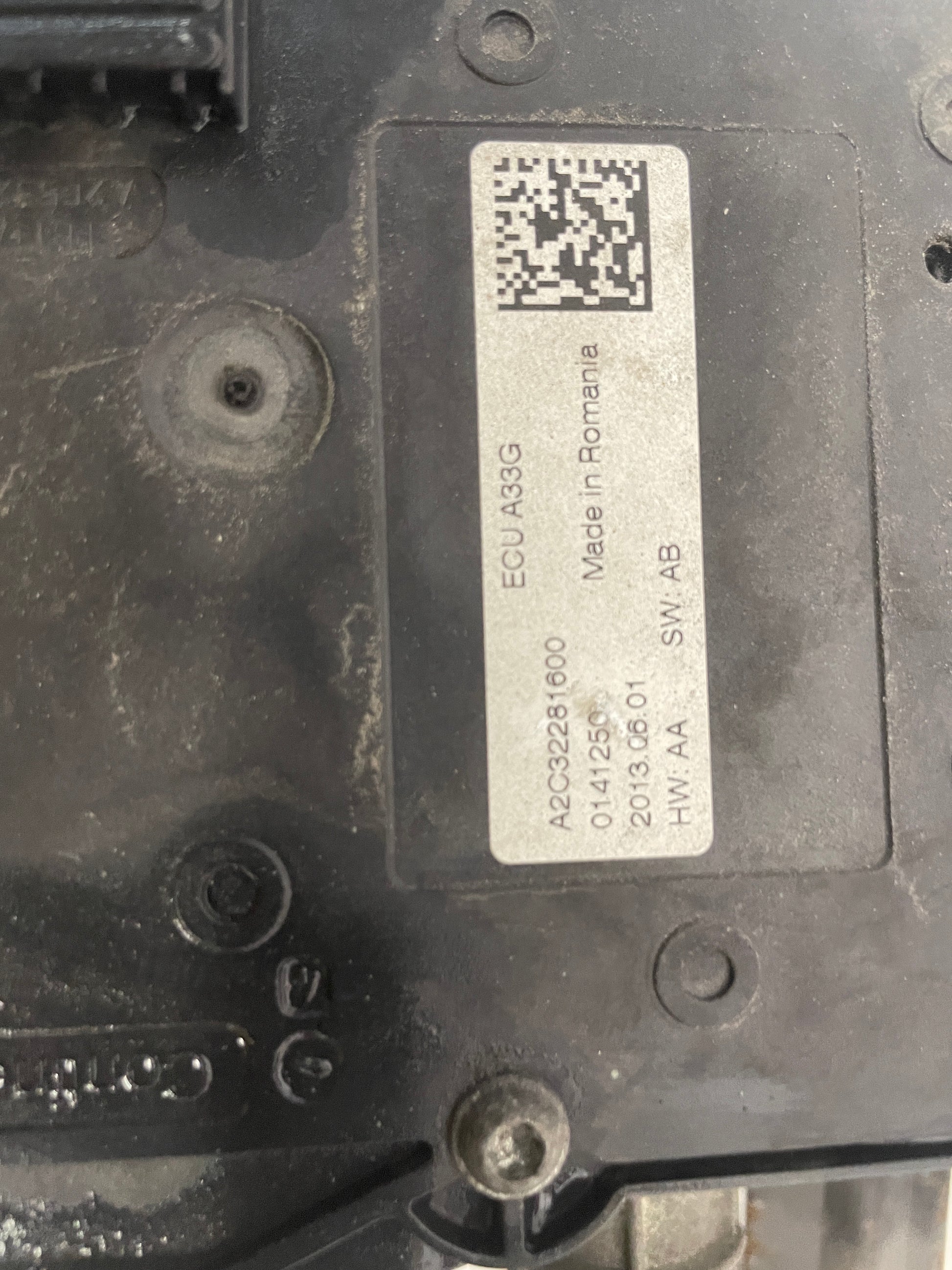 2014 Cadillac CTS-V Coupe Emergency Parking Brake Actuator Assembly OEM - Day's Parts Yard