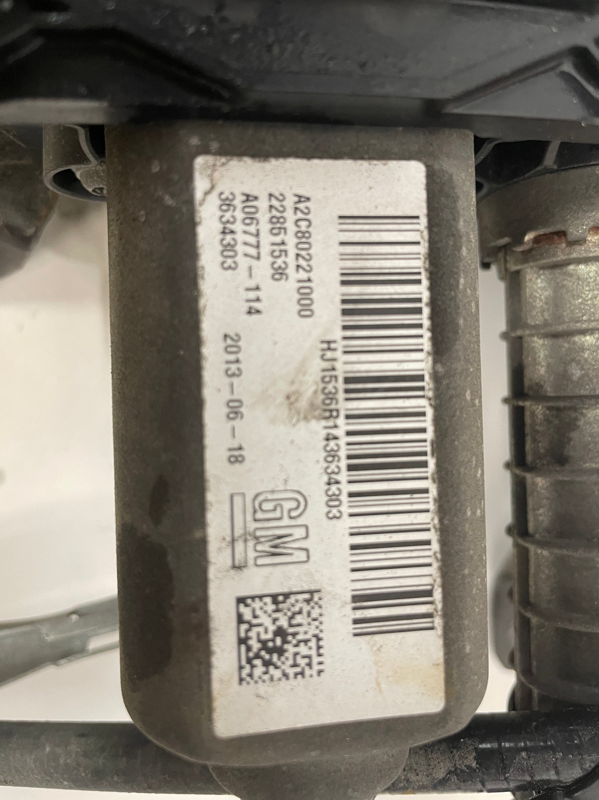 2014 Cadillac CTS-V Coupe Emergency Parking Brake Actuator Assembly OEM - Day's Parts Yard