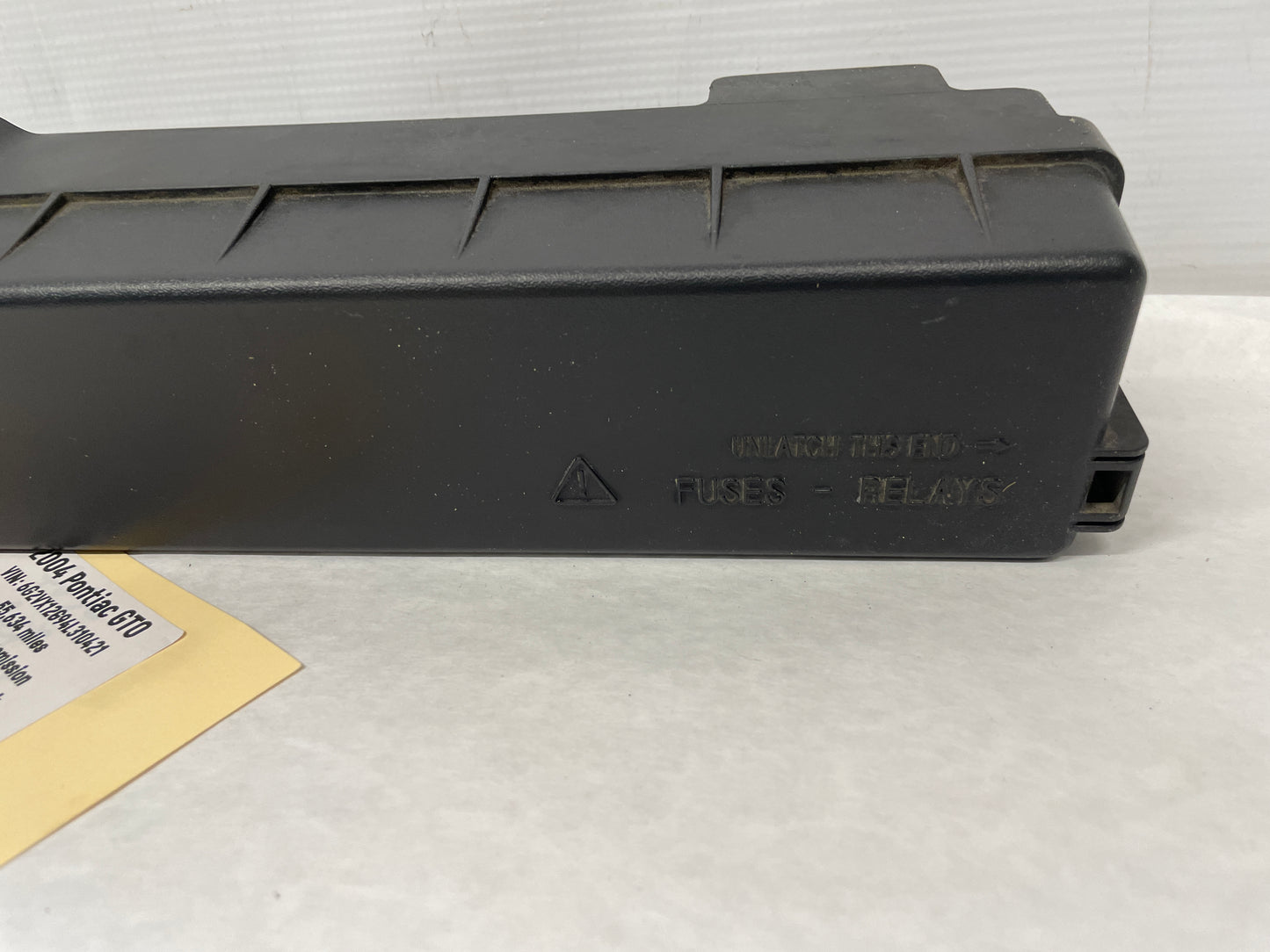 2004 Pontiac GTO Hood Fuse Box Cover OEM - Day's Parts Yard