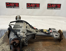 2005 Chevy Avalanche Front Axle Carrier Differential Assembly OEM - Day's Parts Yard
